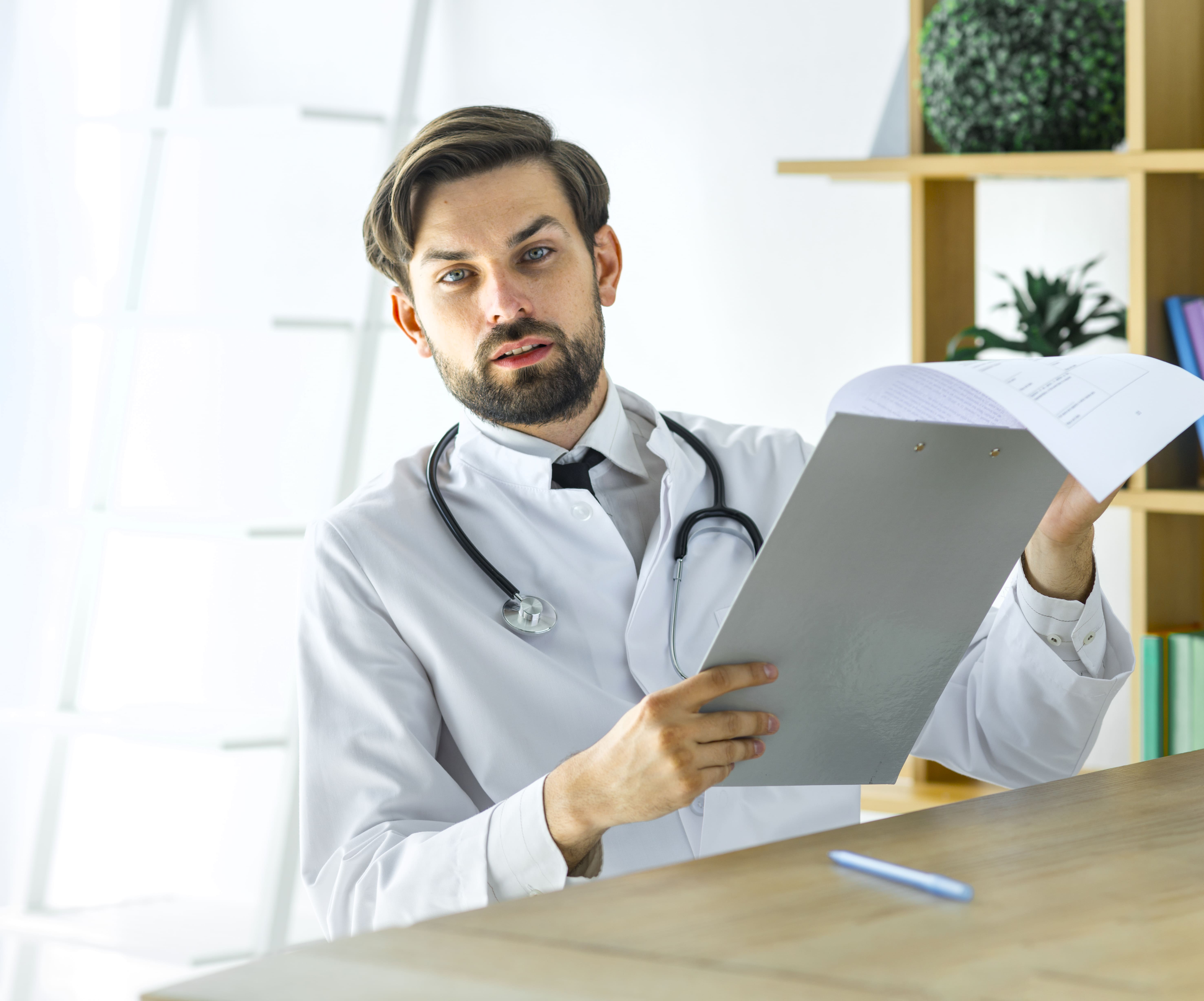 Doctor scheduling free consultation with CareRCM AR Recovery Services